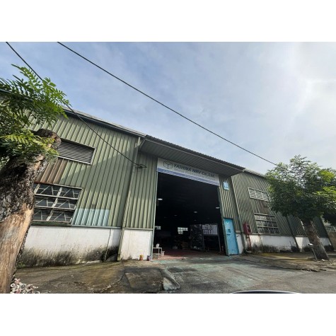 Cho thuê kho xưởng  720m2 quận 12 KCN Lê Minh Xuân.